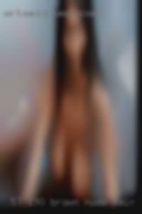 5'7, 190, brown nude hair and Eyes.