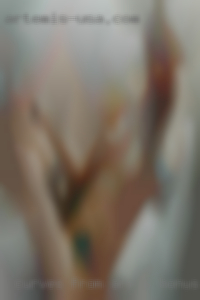 Curves from are a bonus swingers if submissive in Andover Ohio.